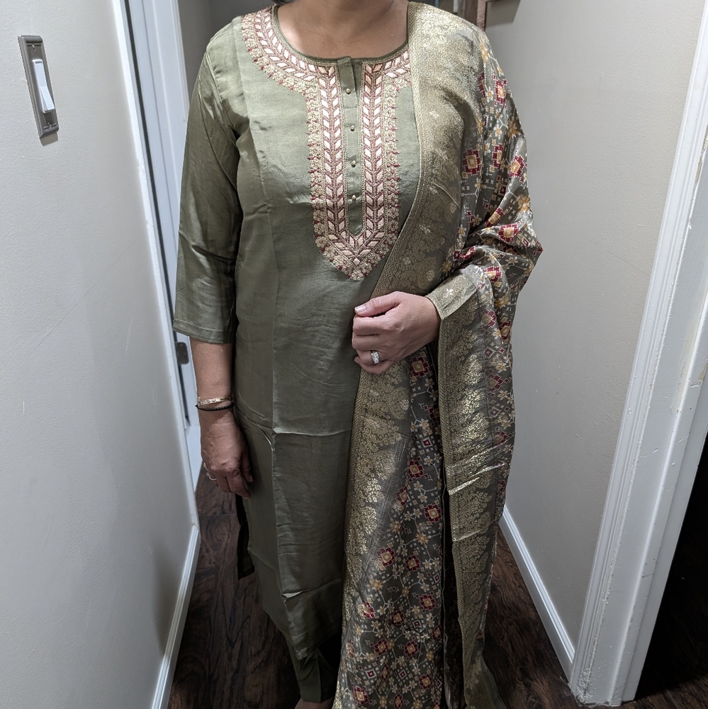 Green Women's Indian Dress - Like New!